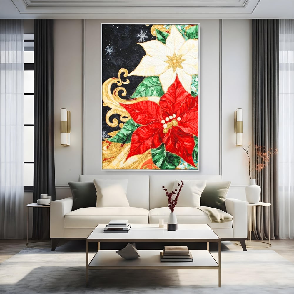 Tablou canvas cu tablou canvas cu craciunite rosii si albe, in rama de aluminiu argintiu, pe perete intr-un living